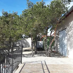 https://vidal-bernard.midi-pyreneeshotels.com