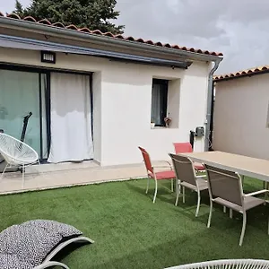 Rognac Centre Au Calme Maison Entiere 5 Couchages Et Jardin Hébergement de vacances
